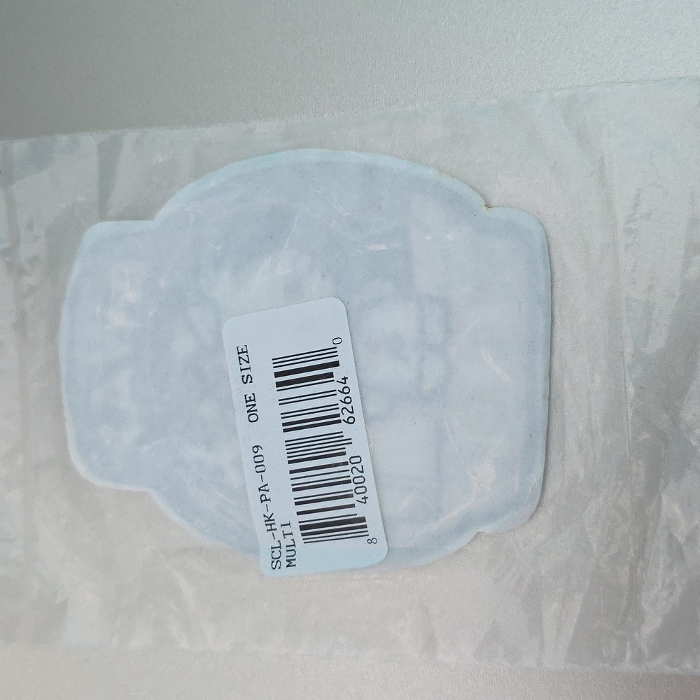 Stoney Clover Lane x Hello Kitty Patch - Picture 2 of 2